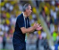 دونيس: التعادل أمام أوروجواي نتيجة جيدة.. وهدفنا بناء منتخب قادر على المنافسة